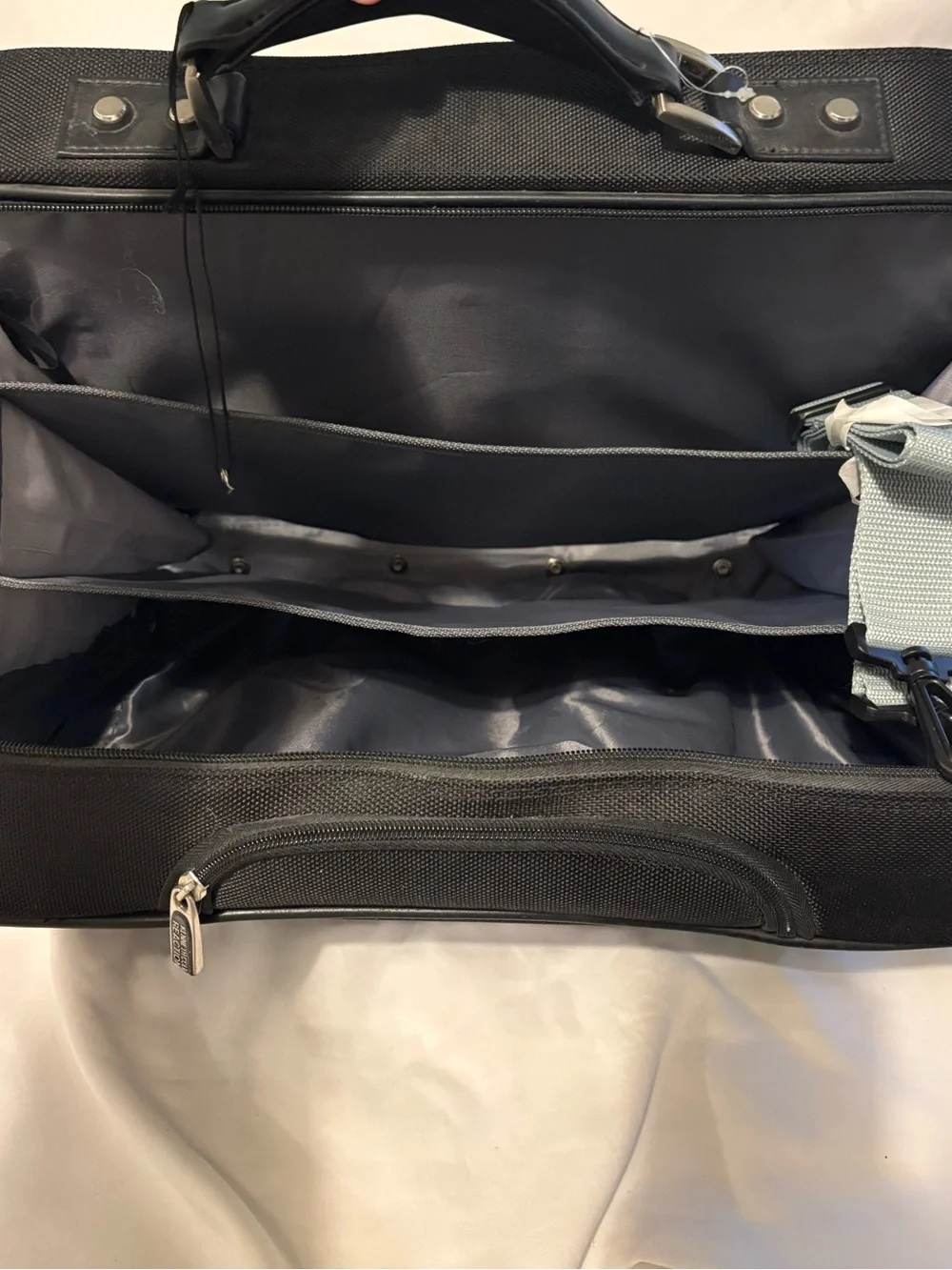 NEW Kenneth Cole Reaction Rolling Laptop Briefcase Business Travel Bag